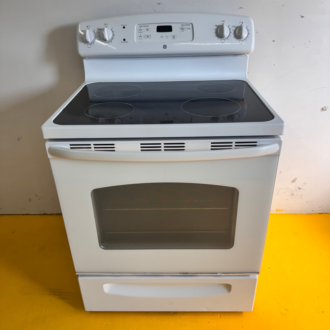 GE Electric Stove GE Electric Stove
